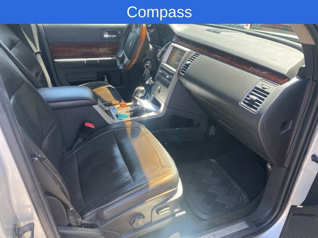 Used 2011 Ford Flex Limited w/ Rapid Spec Order Code FWD image 12