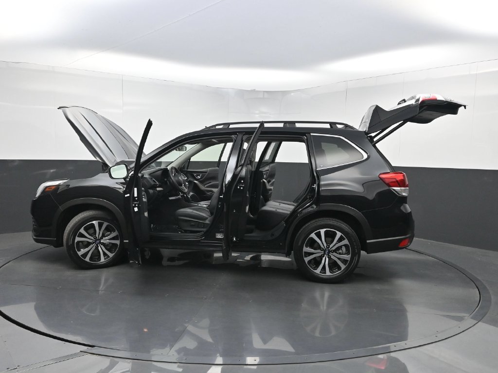 Used 2024 Subaru Forester Limited AWD/4WD image 37