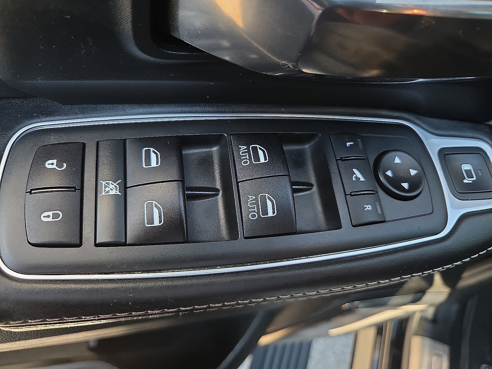 Used 2020 RAM 2500 Limited AWD/4WD image 15
