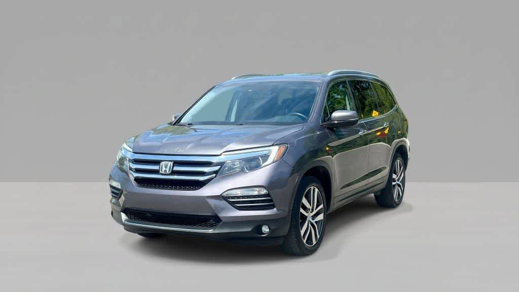 Used 2017 Honda Pilot Touring image 4