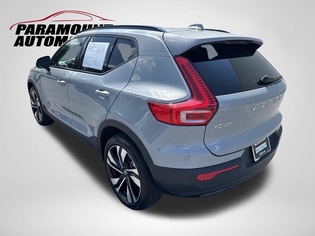 Used 2025 Volvo XC40 B5 Plus w/ Protection Package Premier AWD/4WD image 5