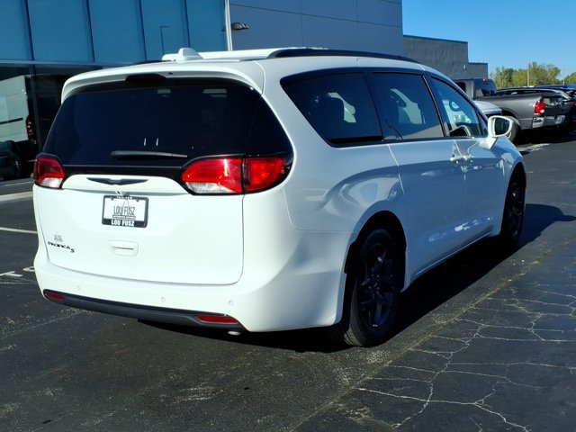 Used 2018 Chrysler Pacifica Touring Plus w/ S Appearance Package FWD image 27