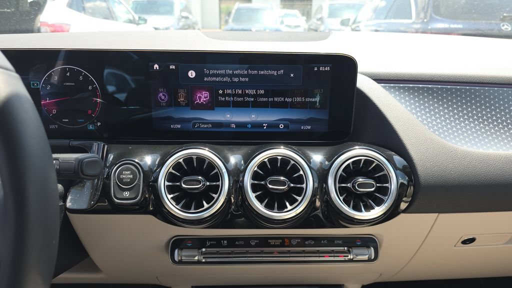 Certified 2025 Mercedes-Benz GLA 250 image 25