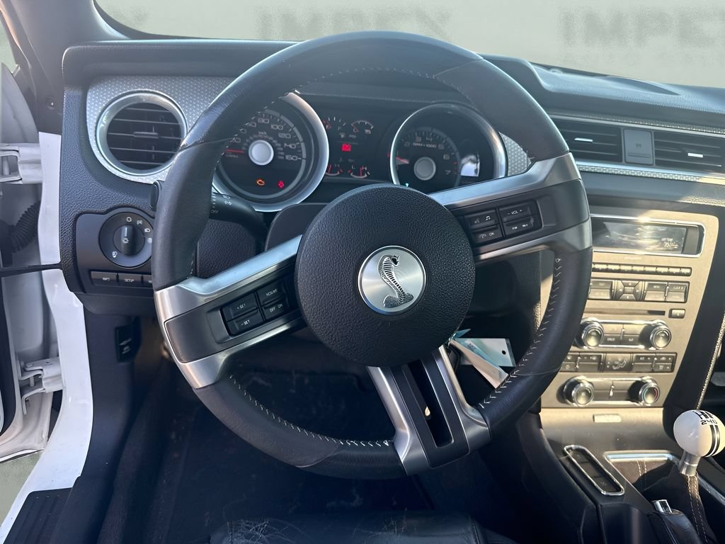 Used 2012 Ford Mustang Shelby GT500 RWD image 11