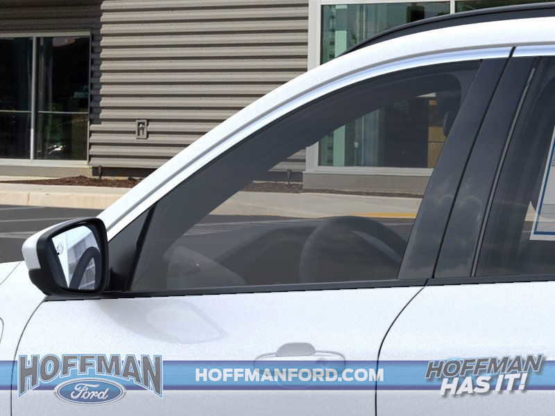 New 2025 Ford Escape SE w/ Class II Trailer Tow Package image 20