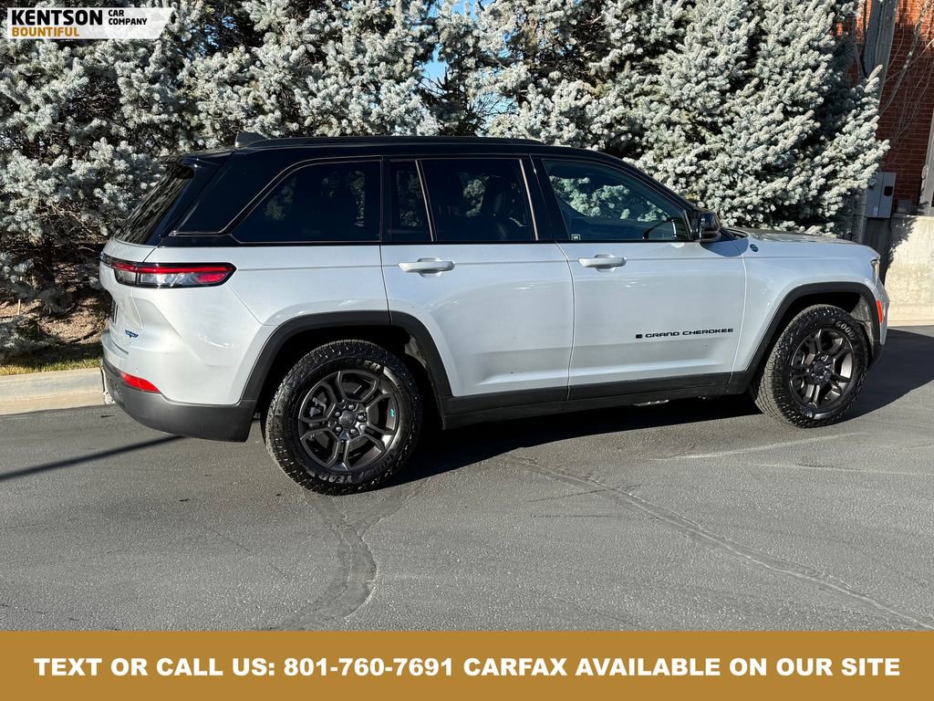 Used 2024 Jeep Grand Cherokee Trailhawk image 9
