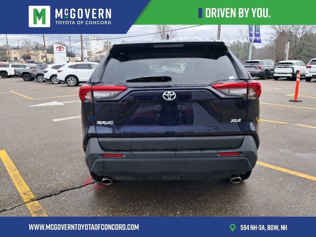Used 2025 Toyota RAV4 XLE Premium image 4