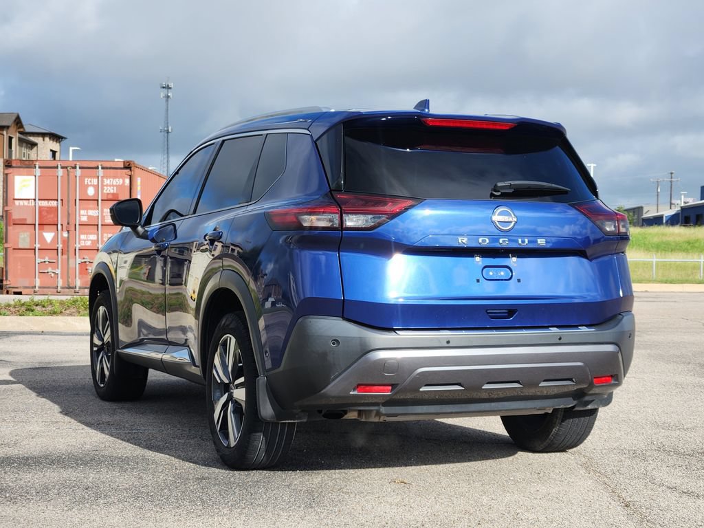 Used 2023 Nissan Rogue SL w/ SL Premium Package FWD image 3