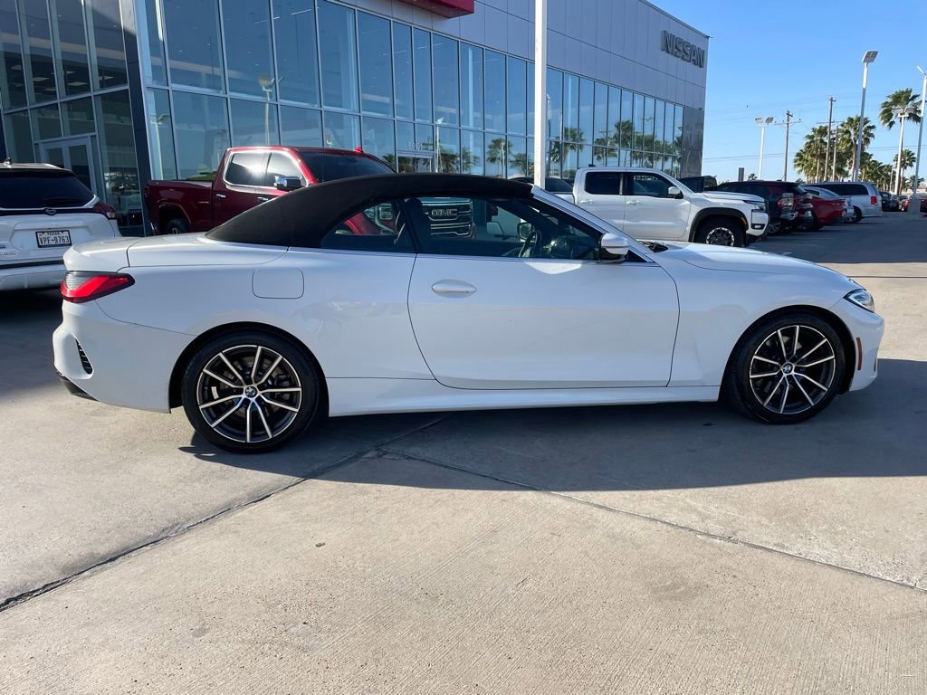 Used 2024 BMW 430i Convertible image 3