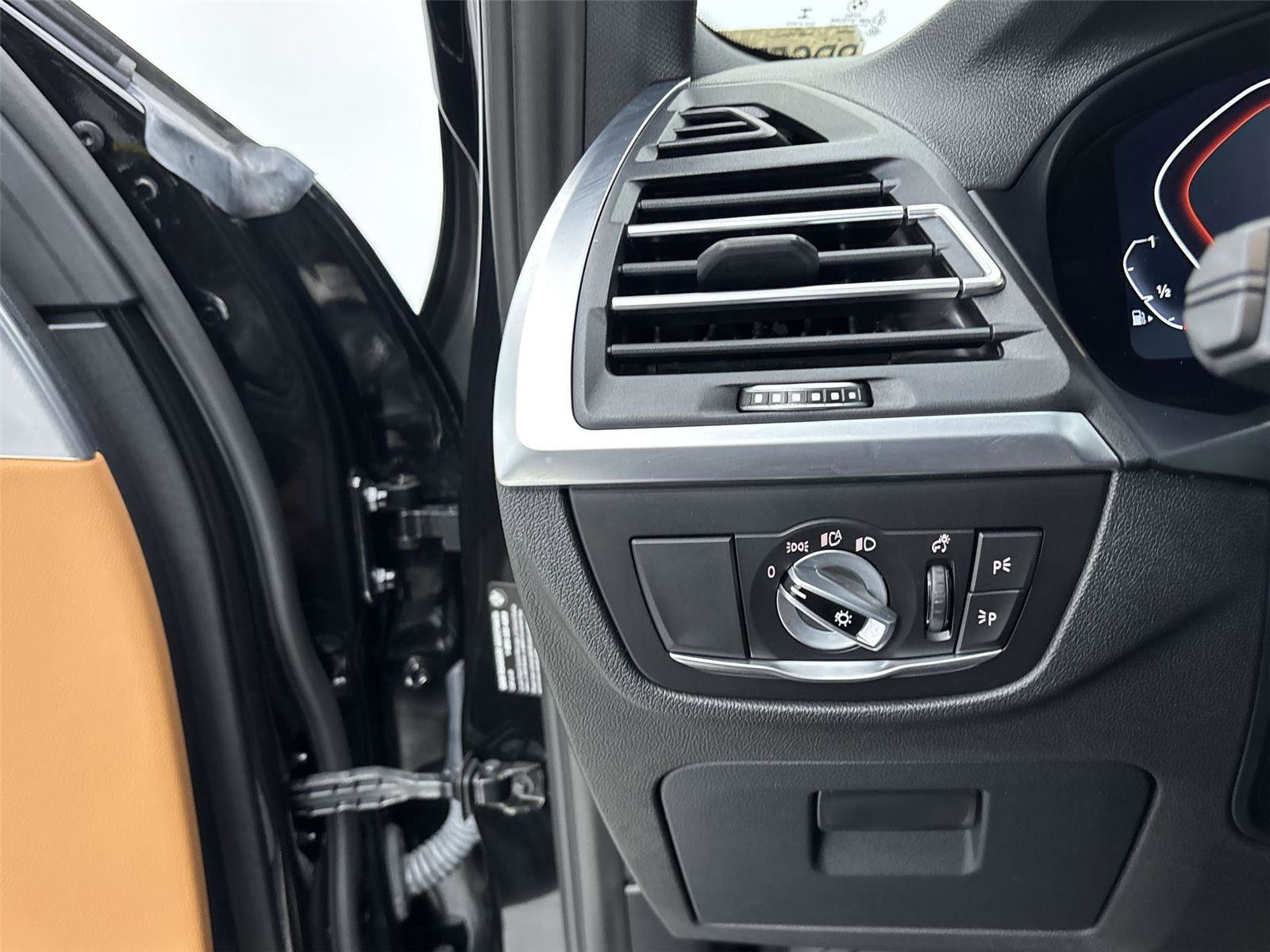 Used 2022 BMW X3 xDrive30i w/ Convenience Package image 31