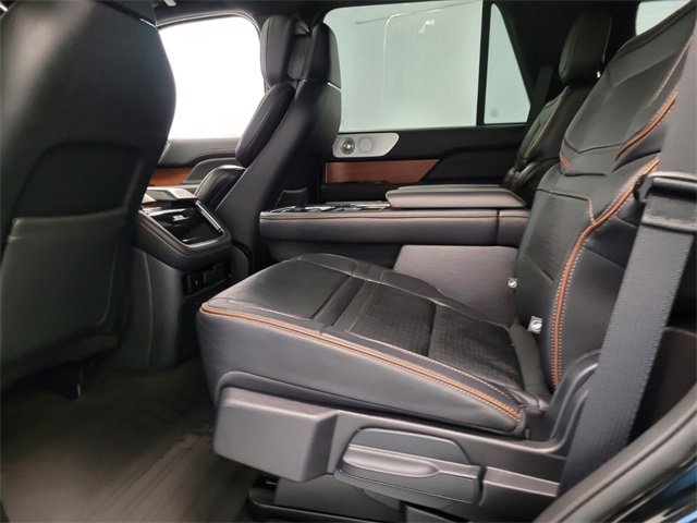 Used 2024 Lincoln Navigator Black Label image 12