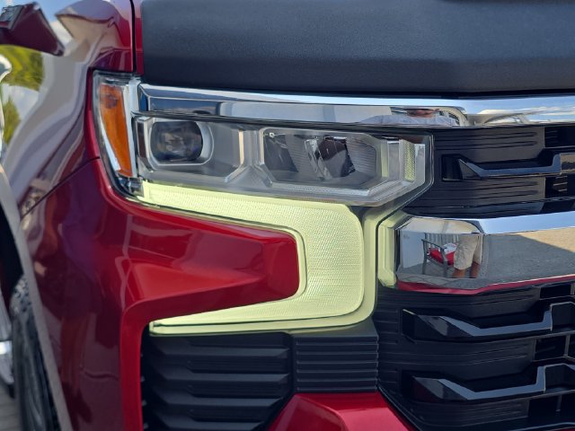 Certified 2023 Chevrolet Silverado 1500 LT AWD/4WD image 11