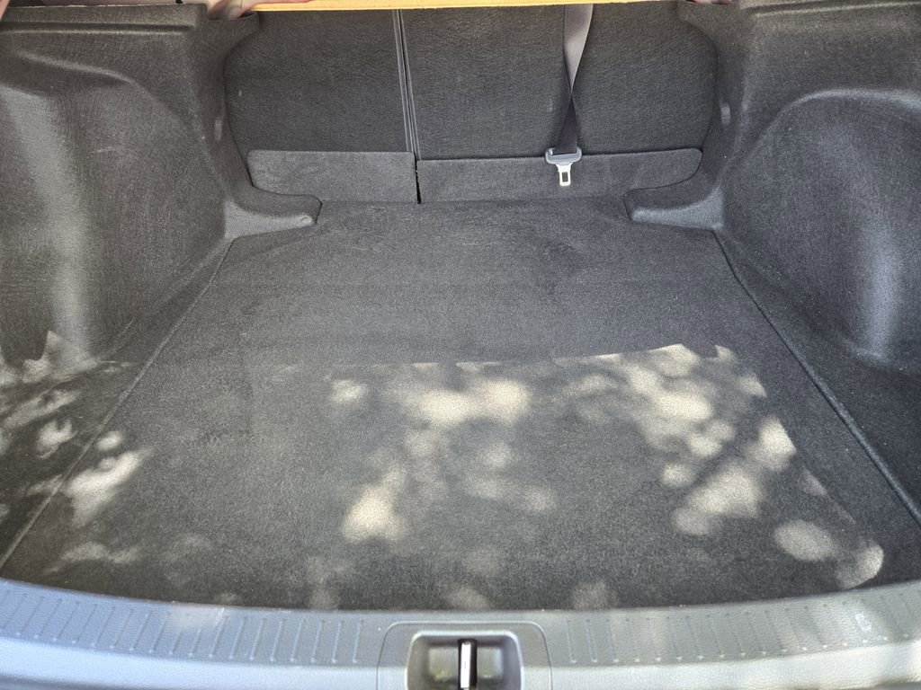 Used 2023 Toyota Corolla LE image 21