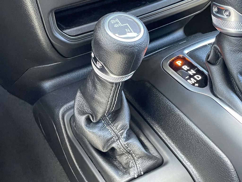 Used 2026 Jeep Gladiator Sport AWD/4WD image 40