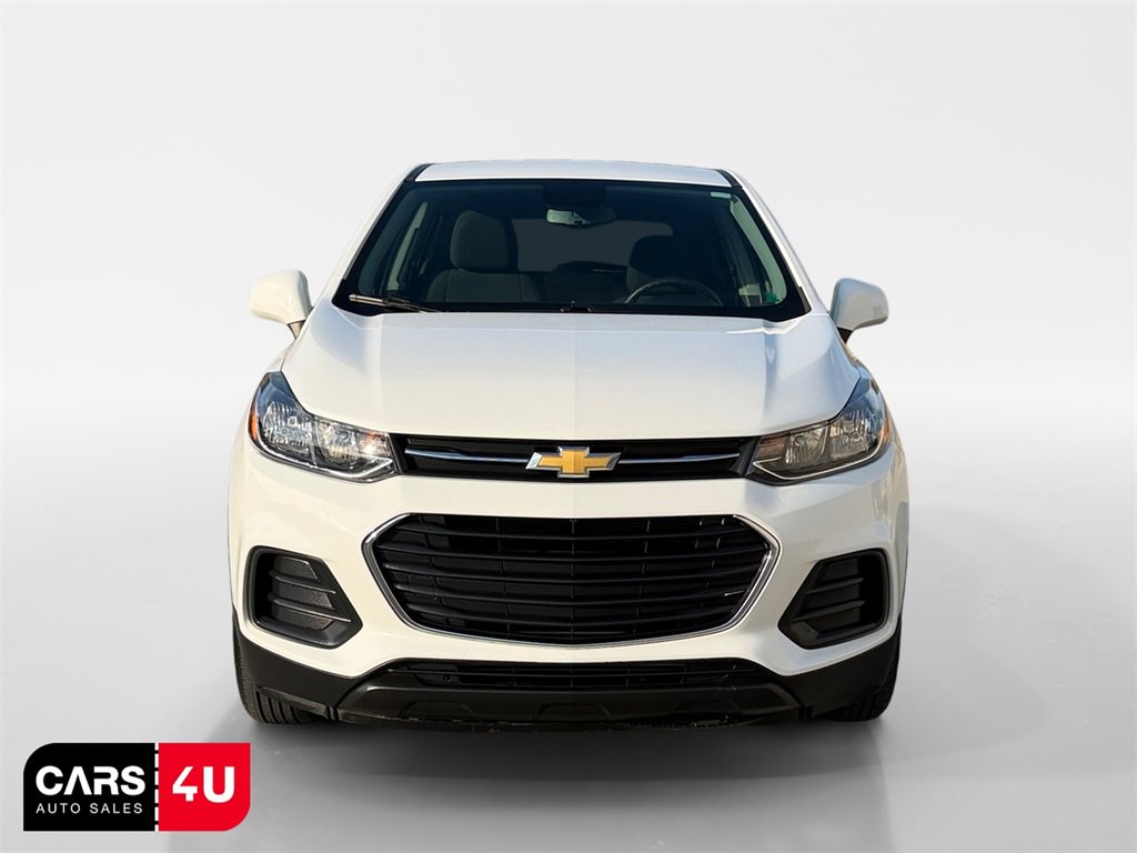Used 2021 Chevrolet Trax LS w/ Tint and Cruise Package image 2