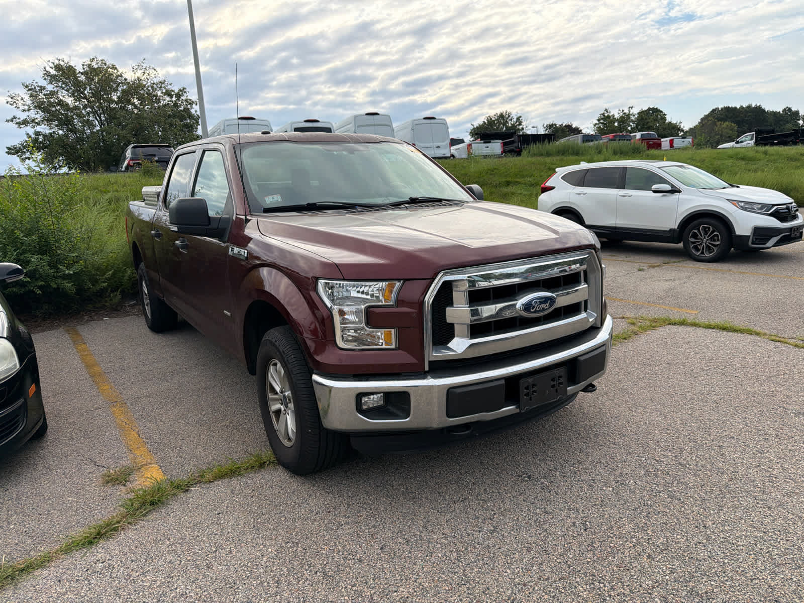 Used 2016 Ford F150 XLT w/ Equipment Group 301A Mid AWD/4WD image 4