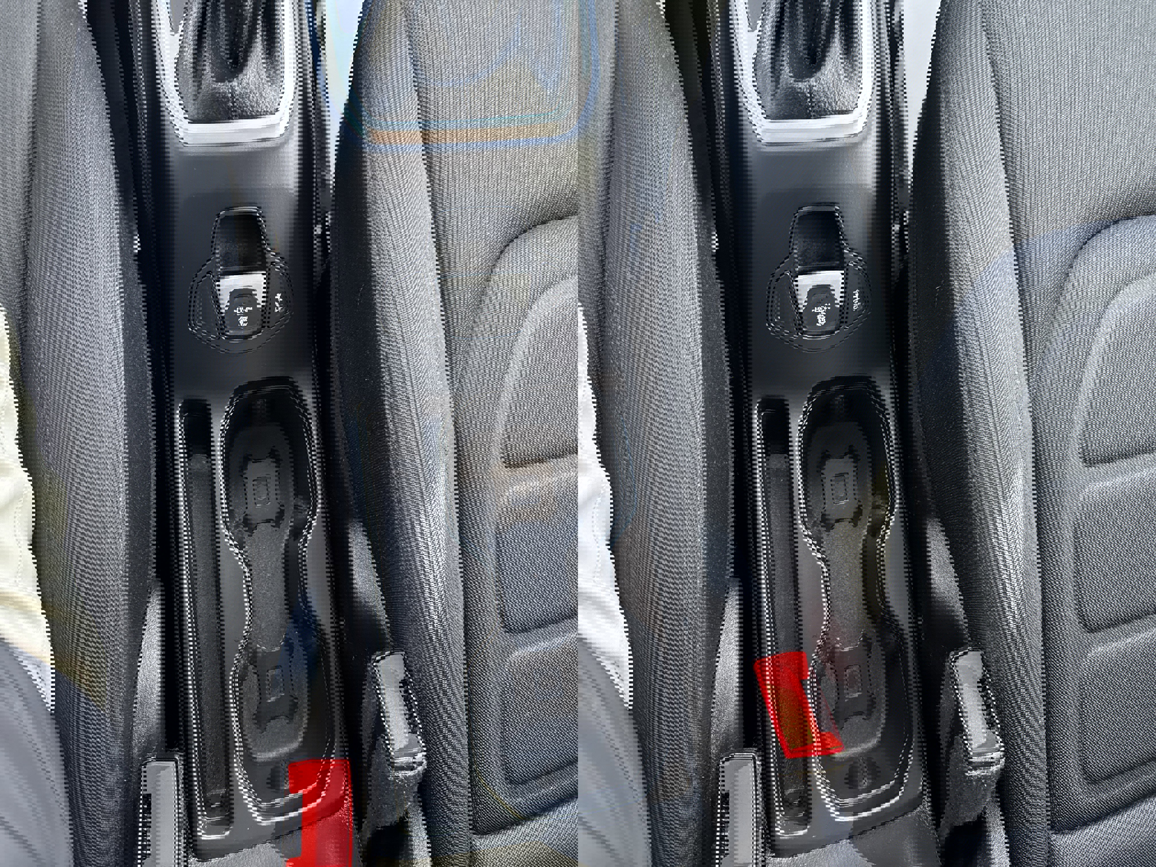 Used 2020 Jeep Renegade Latitude image 29