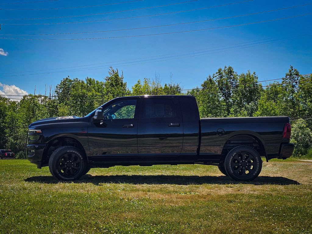 Used 2025 RAM 2500 Laramie AWD/4WD image 8