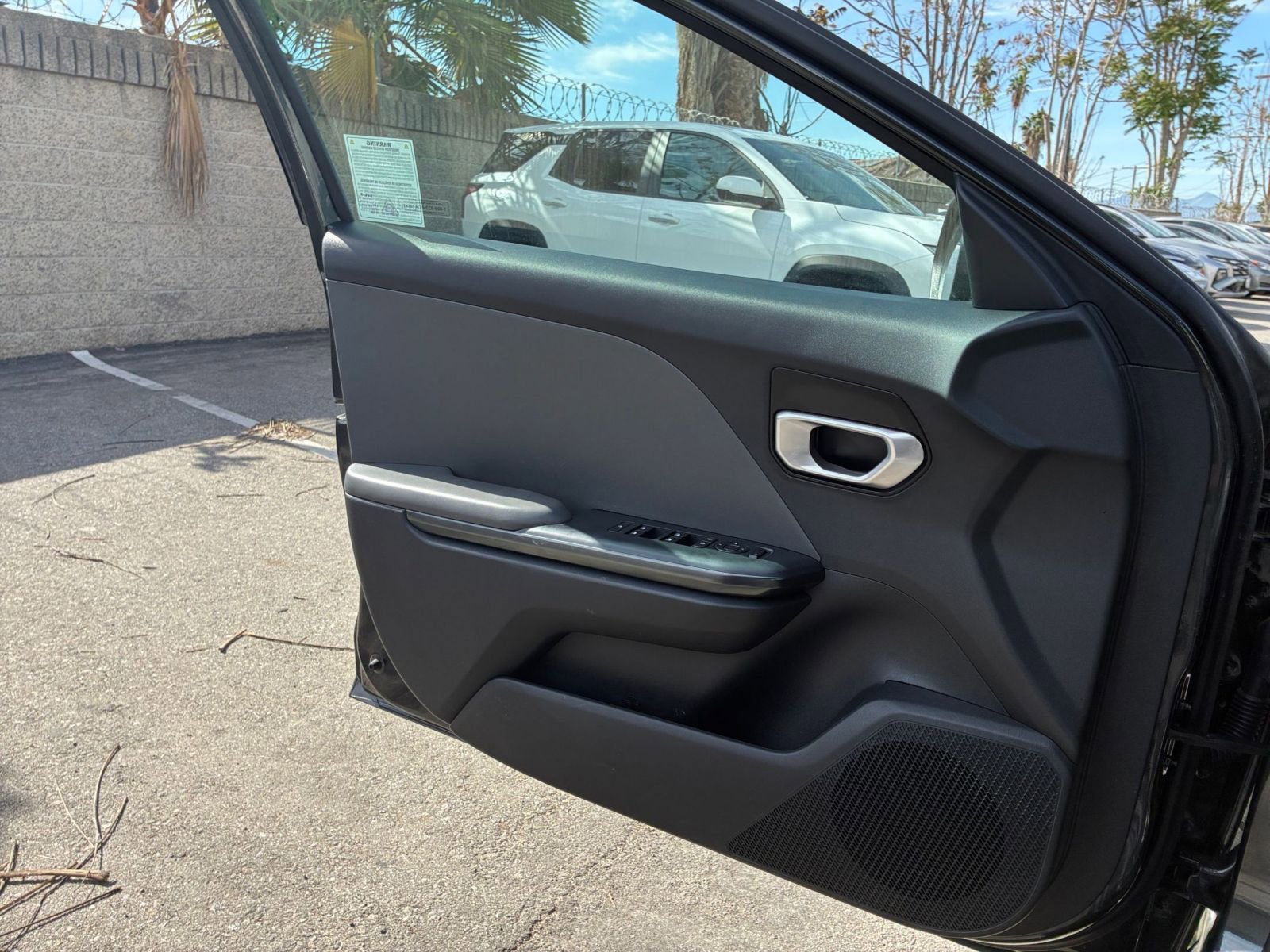 Used 2025 Kia K4 LXS image 18