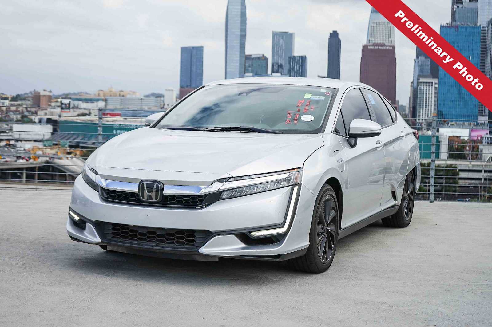 Used 2018 Honda Clarity Touring image 1