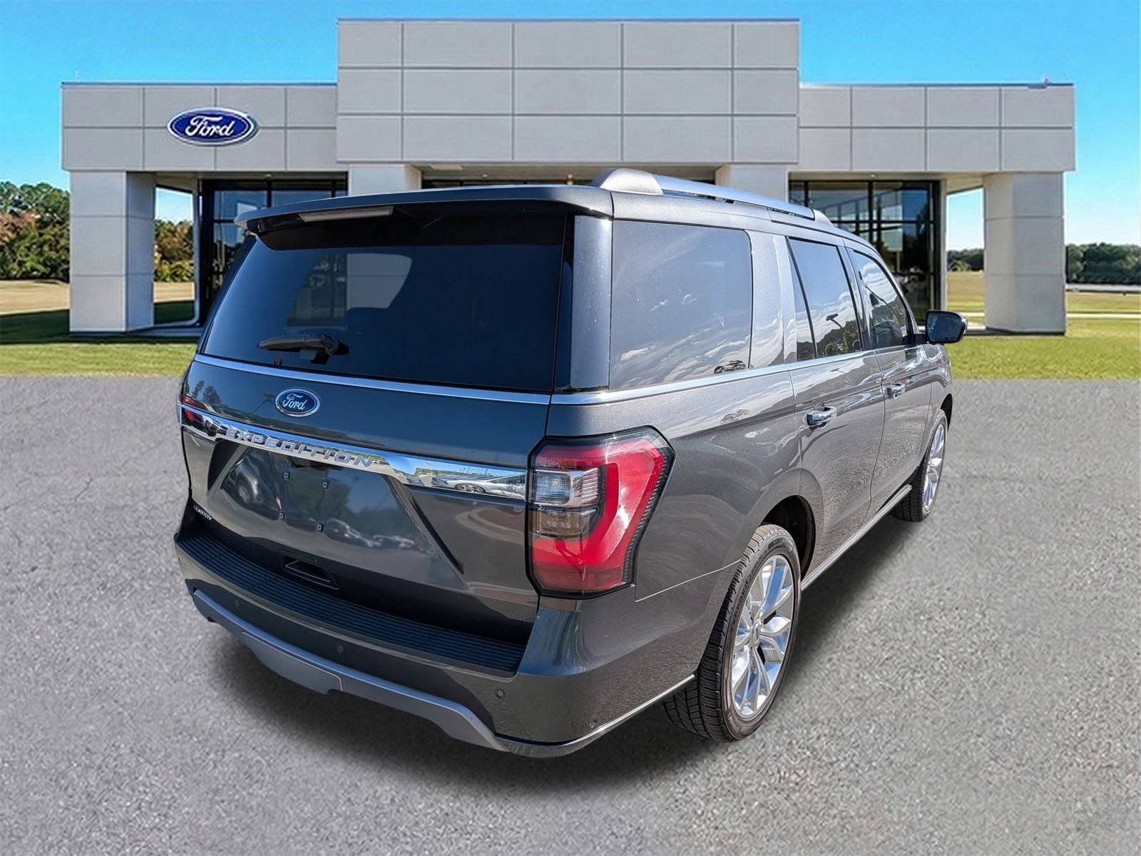 Used 2018 Ford Expedition Limited w/ Equipment Group 302A image 2