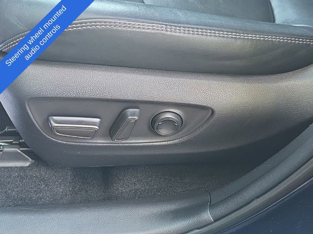 Used 2019 Toyota RAV4 XLE Premium image 13