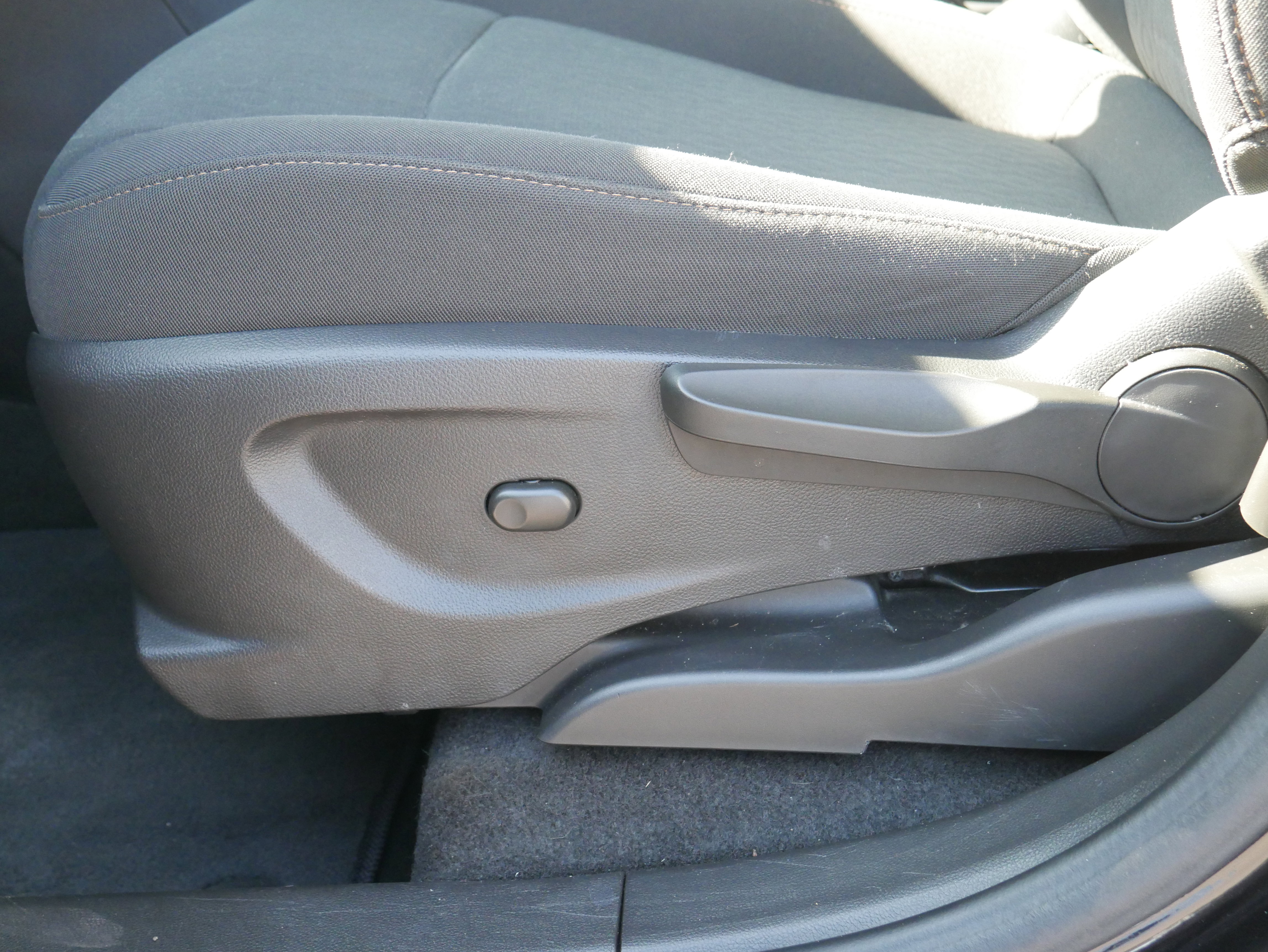 Used 2022 Chevrolet Trax LS w/ Tint and Cruise Package image 13