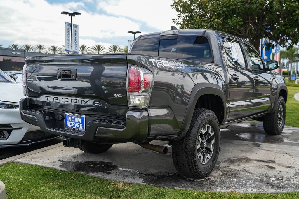 Used 2023 Toyota Tacoma TRD Off-Road w/ Technology Package AWD/4WD image 8
