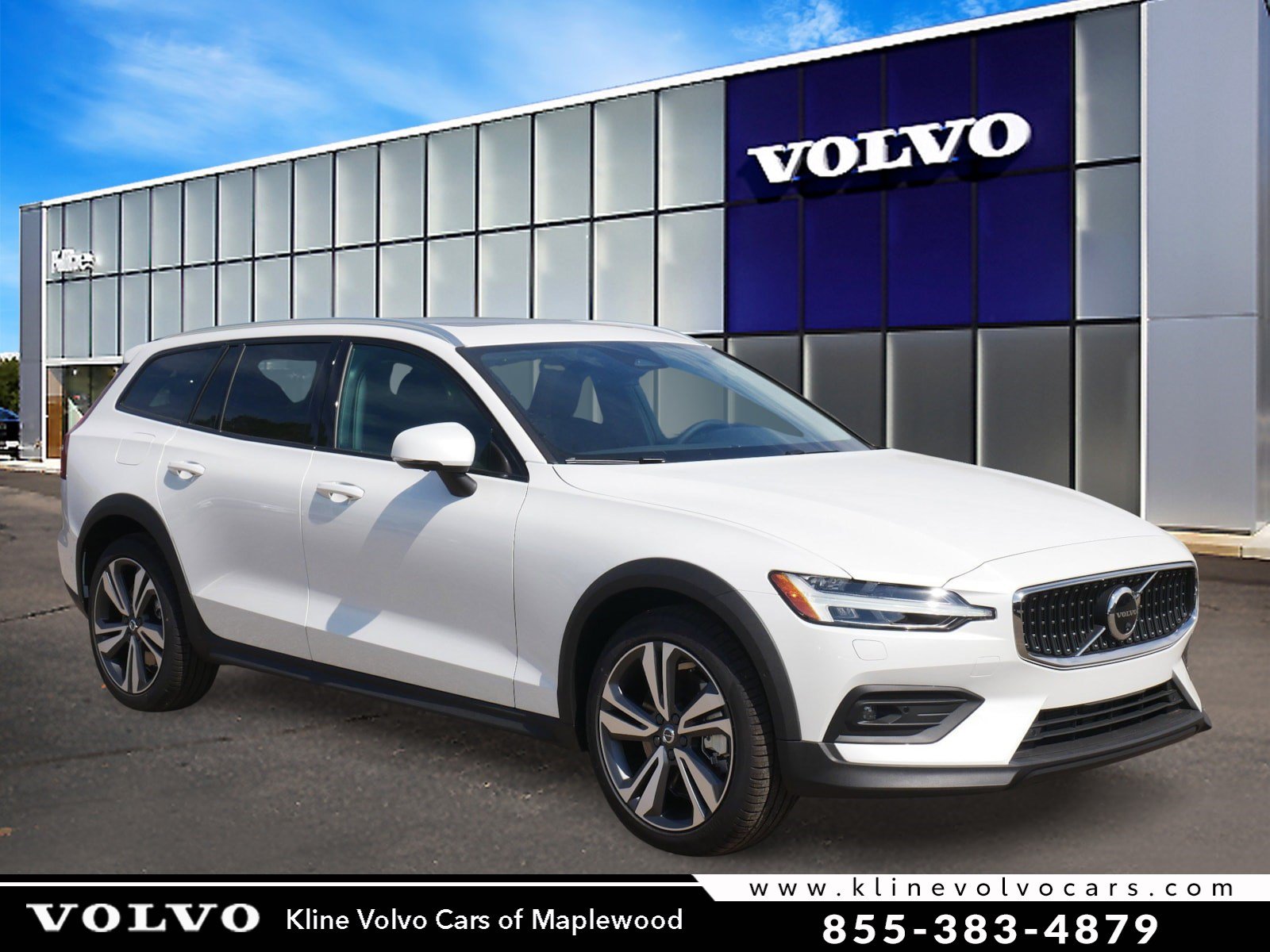 New 2026 Volvo V60 B5 Cross Country Plus w/ Climate Package AWD/4WD image 1