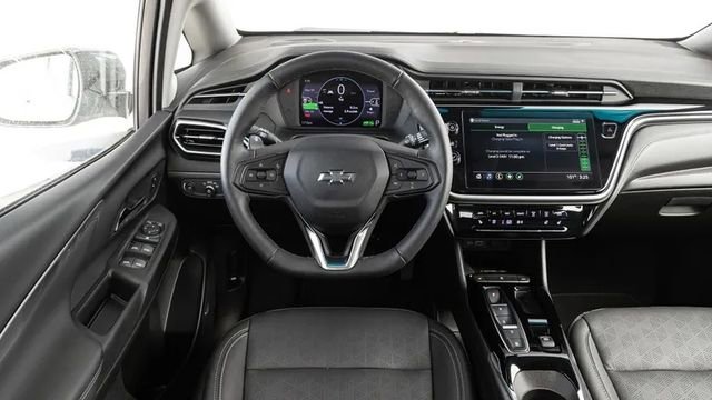 Used 2022 Chevrolet Bolt EUV Premier w/ Launch Edition image 12