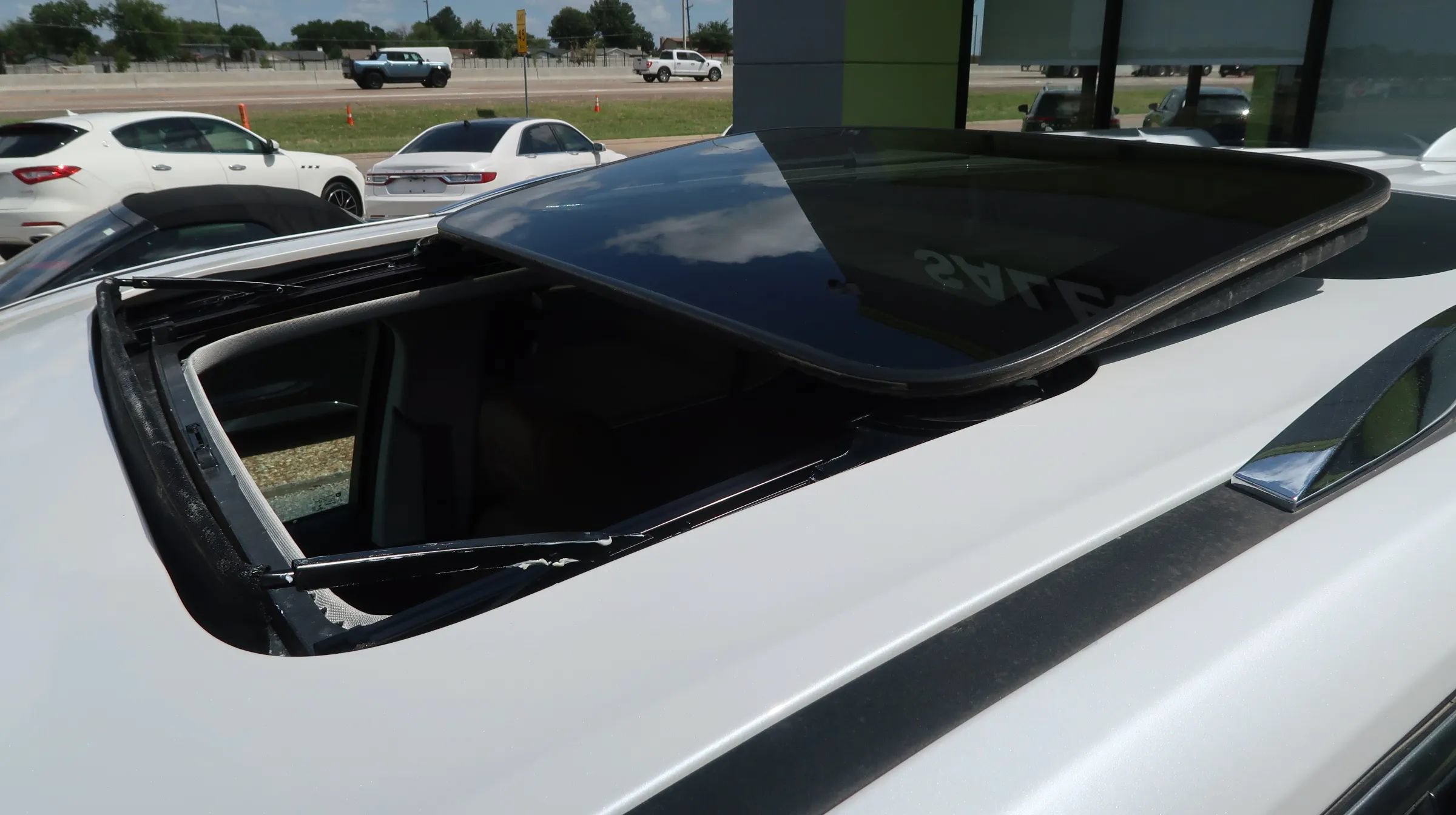 Used 2021 Chevrolet Traverse High Country FWD image 56