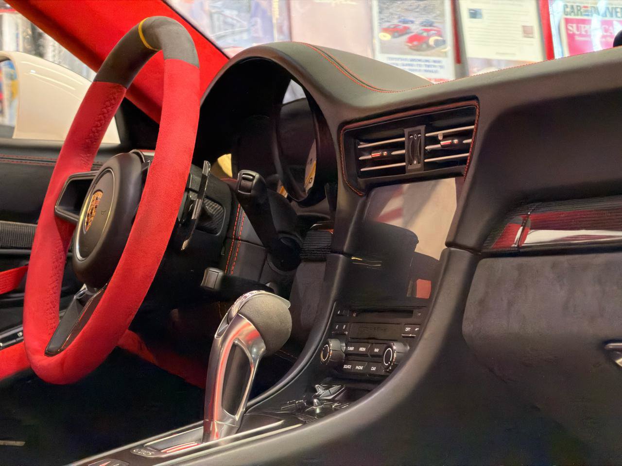 Used 2018 Porsche 911 GT2 RS RWD image 37