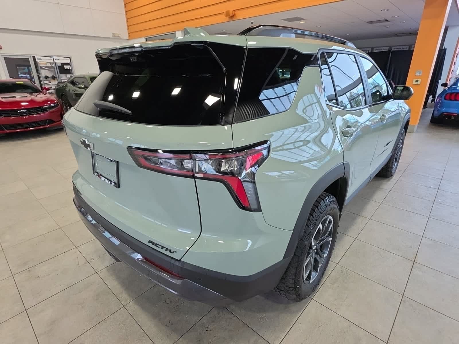 Used 2026 Chevrolet Equinox ACTIV w/ Convenience Package III AWD/4WD image 6