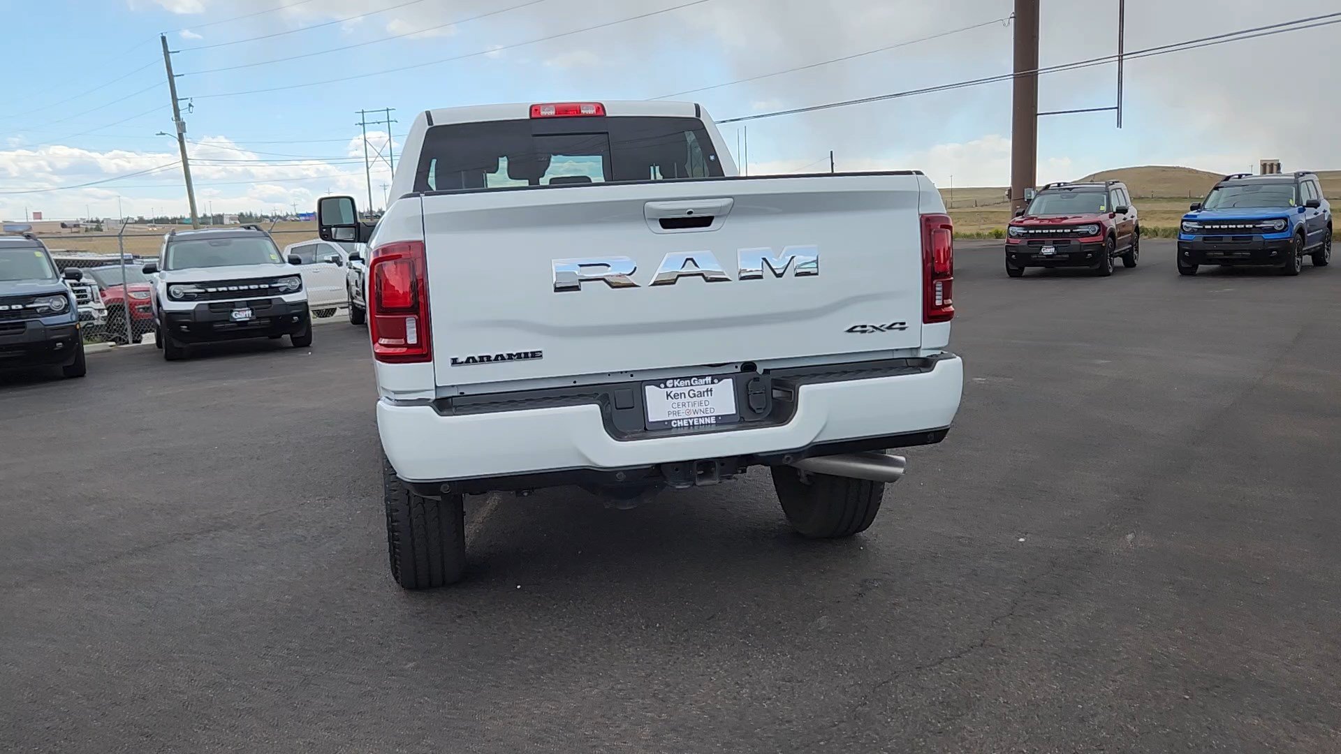 Used 2025 RAM 2500 Laramie AWD/4WD image 3