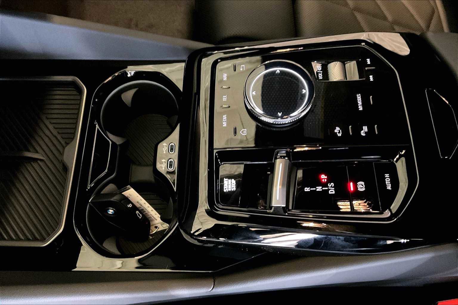 New 2025 BMW 530i 530i w/ Premium Package image 7