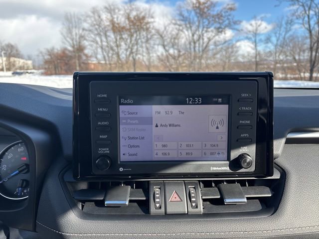 Used 2022 Toyota RAV4 XLE Premium image 29