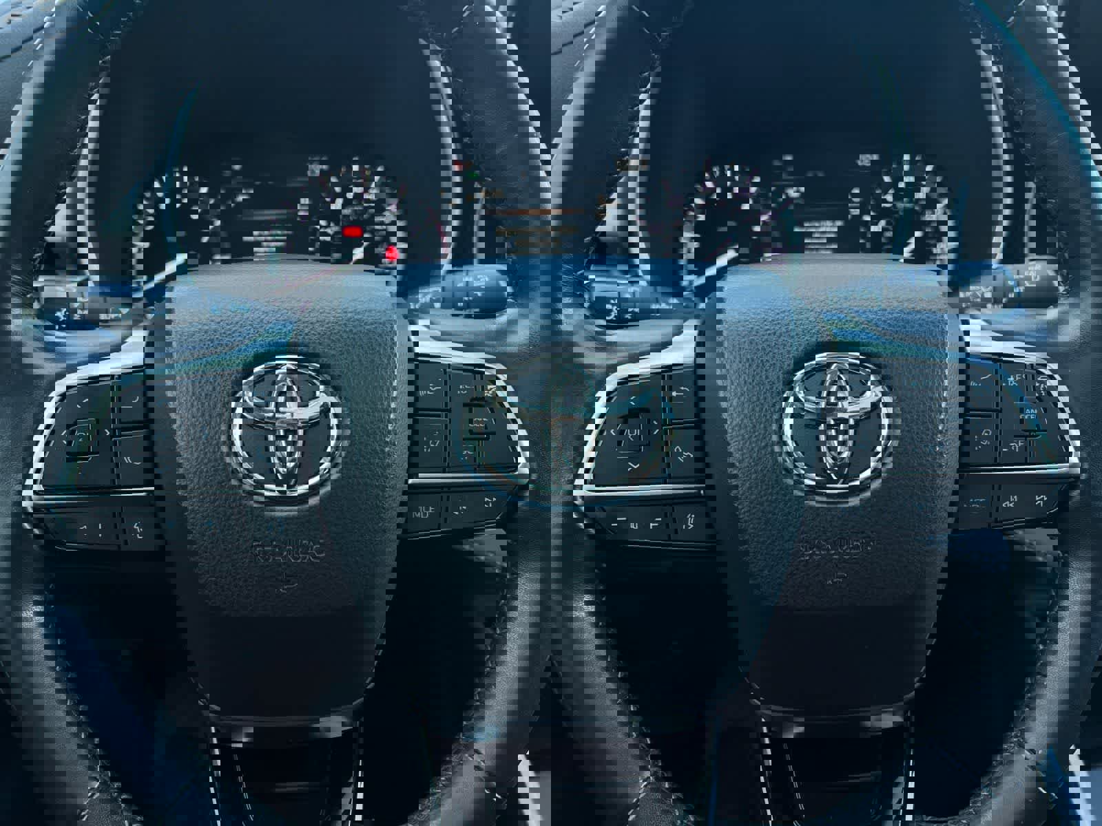 Used 2021 Toyota Highlander XLE image 26