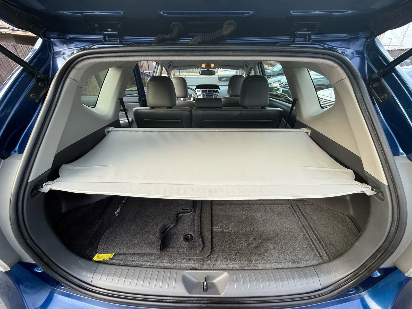 Used 2012 Toyota Prius V Five FWD image 13