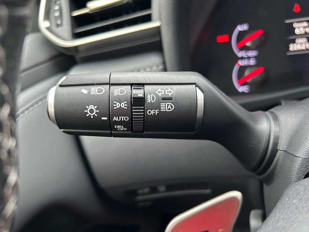 Used 2023 Lexus LX 600 F Sport w/ Accessory Package (Z1) image 21