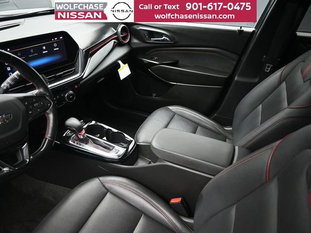 Used 2024 Chevrolet Trax RS w/ Sunroof Package image 18
