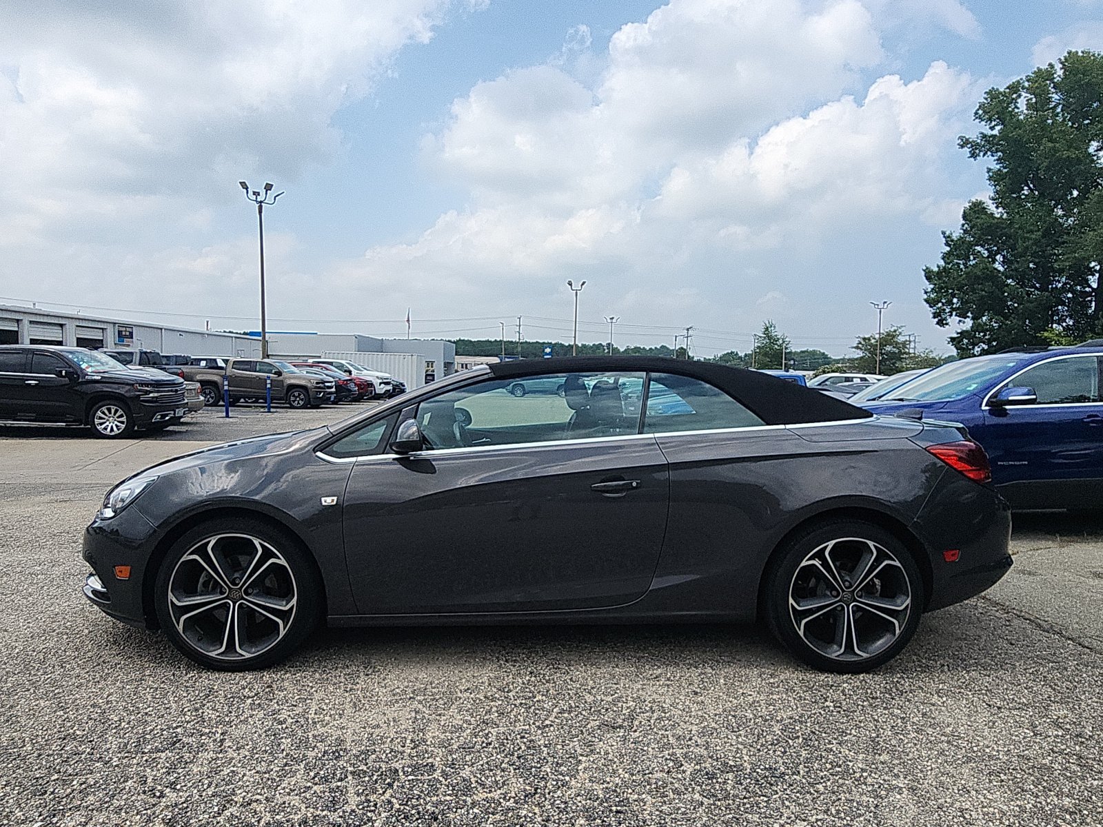 Used 2016 Buick Cascada Premium FWD image 2