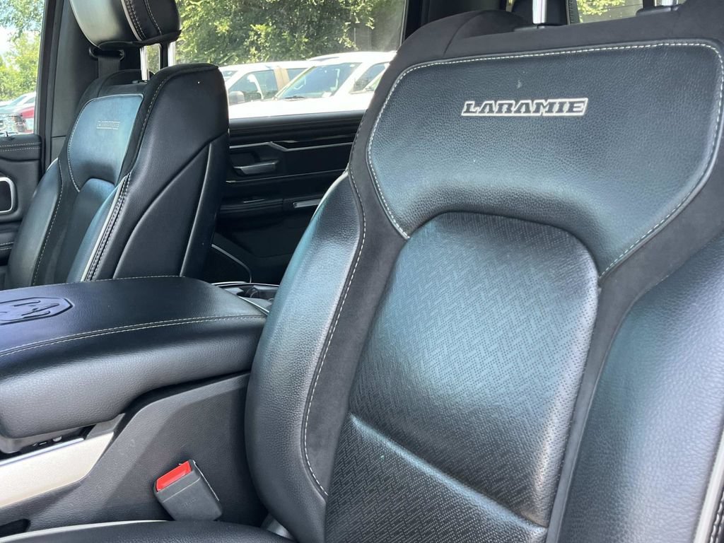 Used 2019 RAM 1500 Laramie w/ Sport Appearance Package AWD/4WD image 33