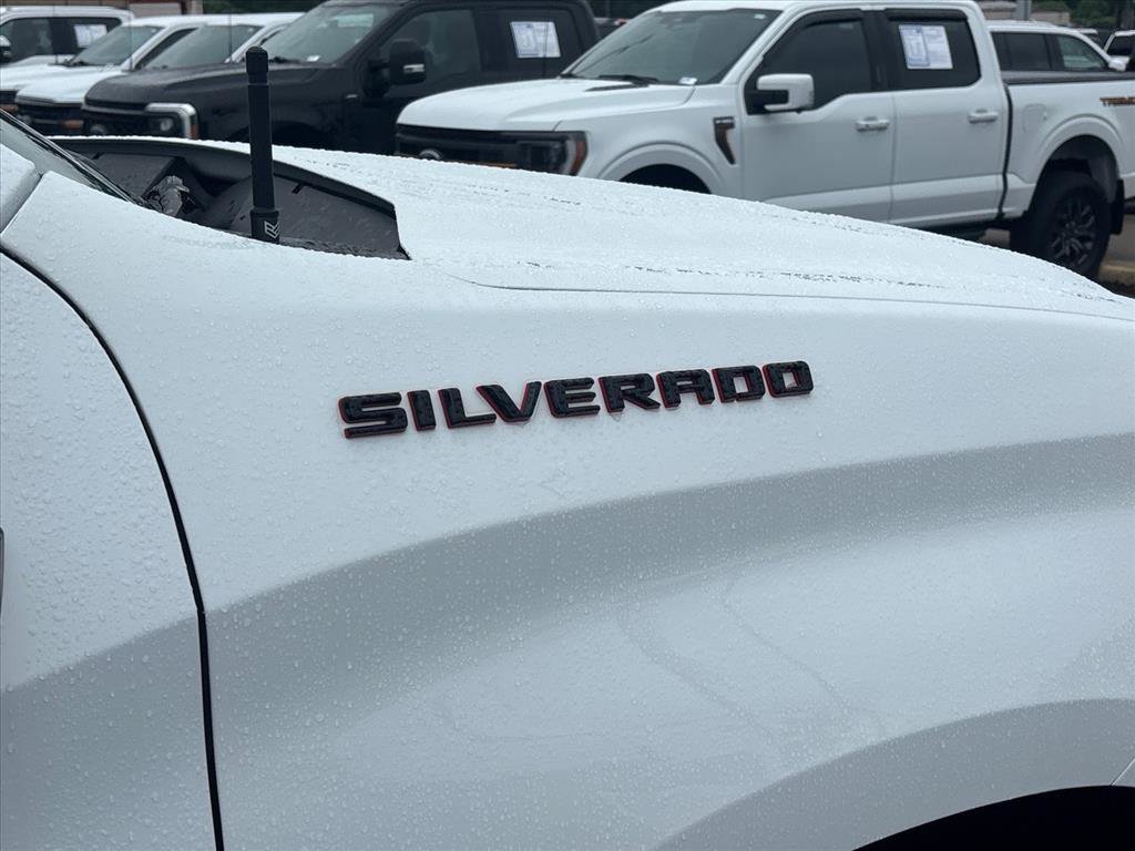 Used 2024 Chevrolet Silverado 1500 RST w/ Redline Edition AWD/4WD image 12