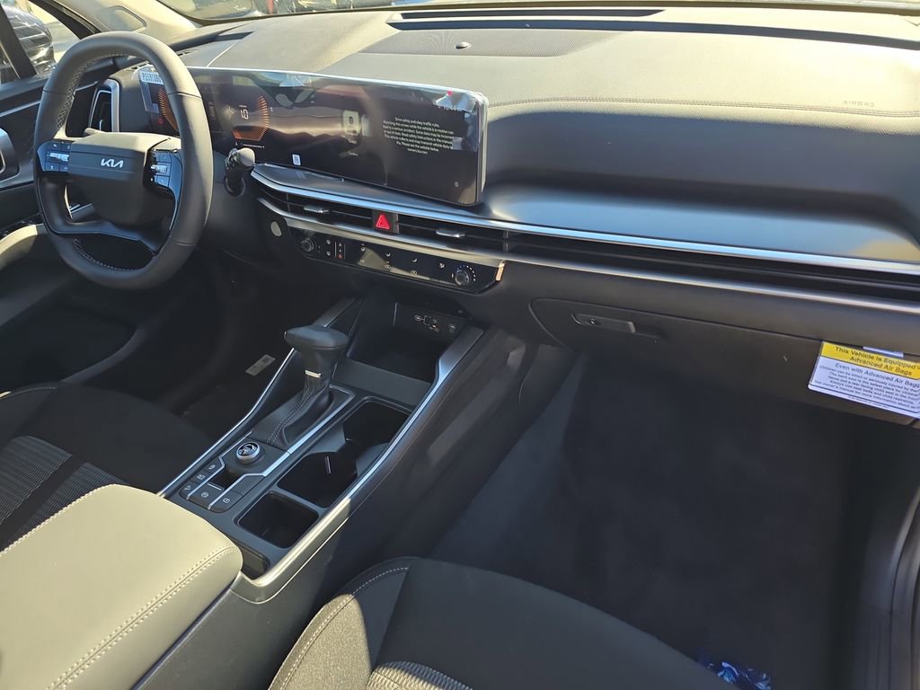 New 2026 Kia Sorento LX image 13
