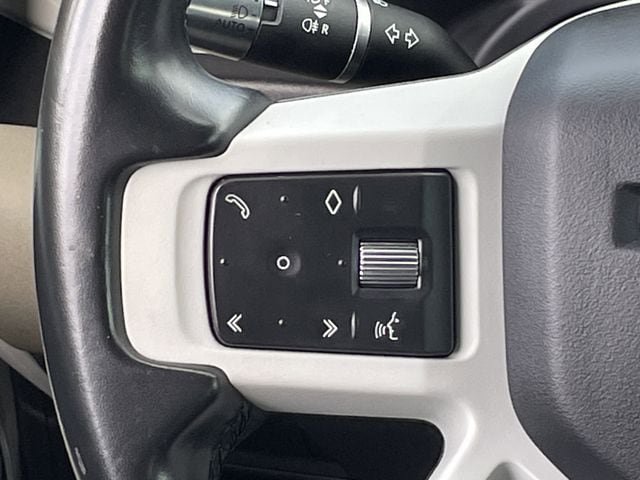 Used 2022 Land Rover Defender 110 X-Dynamic SE AWD/4WD image 13