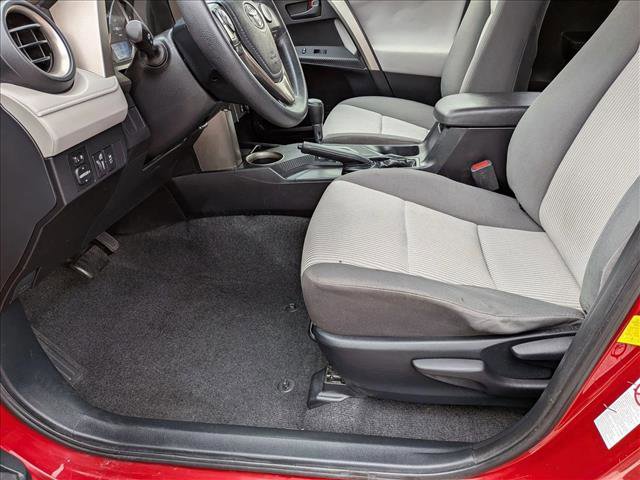 Used 2015 Toyota RAV4 LE FWD image 14