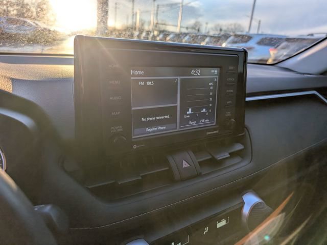 Used 2020 Toyota RAV4 LE image 20