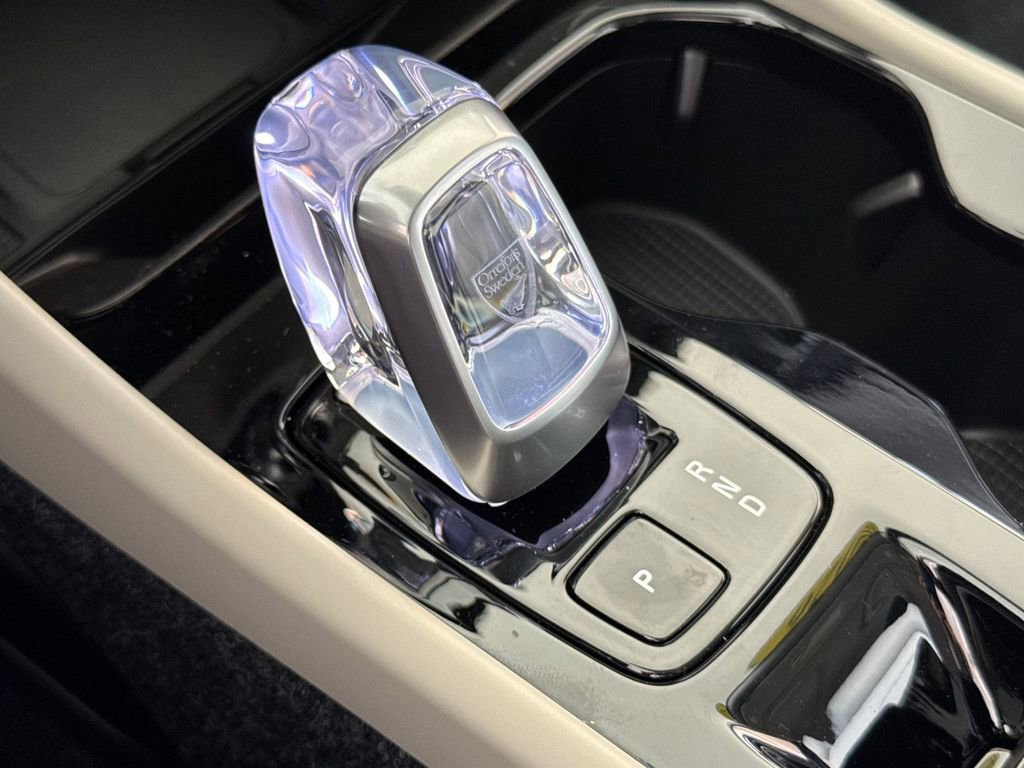 New 2026 Volvo XC40 B5 Plus w/ Protection Package Premier image 21