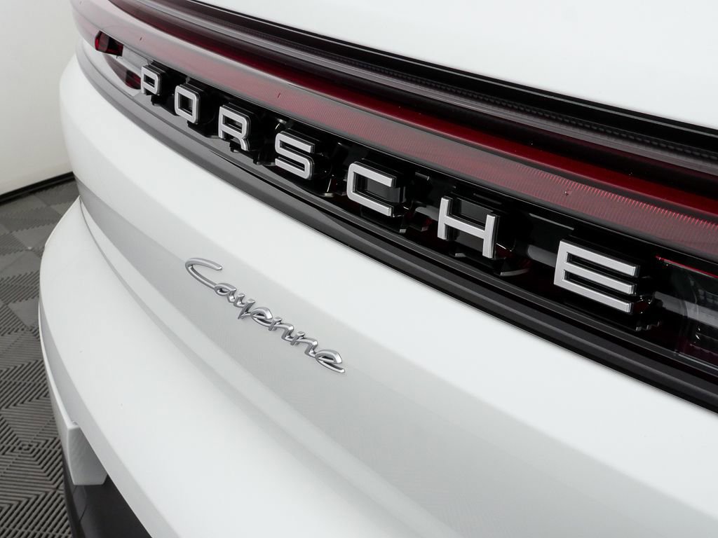 New 2026 Porsche Cayenne image 39