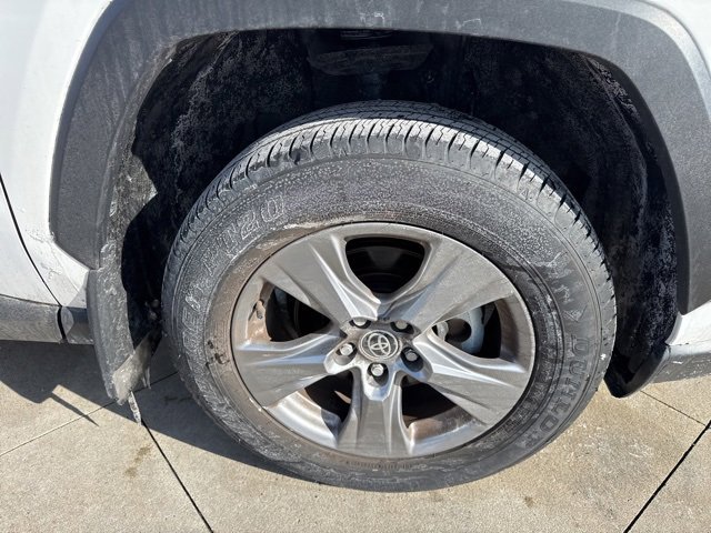 Used 2024 Toyota RAV4 XLE image 10